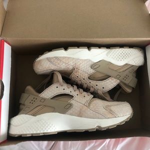 Nike Women’s Air Huarache